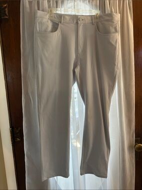 G/Fore men’s light grey/clay golf pants size 38 x 30